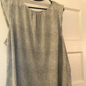 Loft top capped sleeves scalloped hem